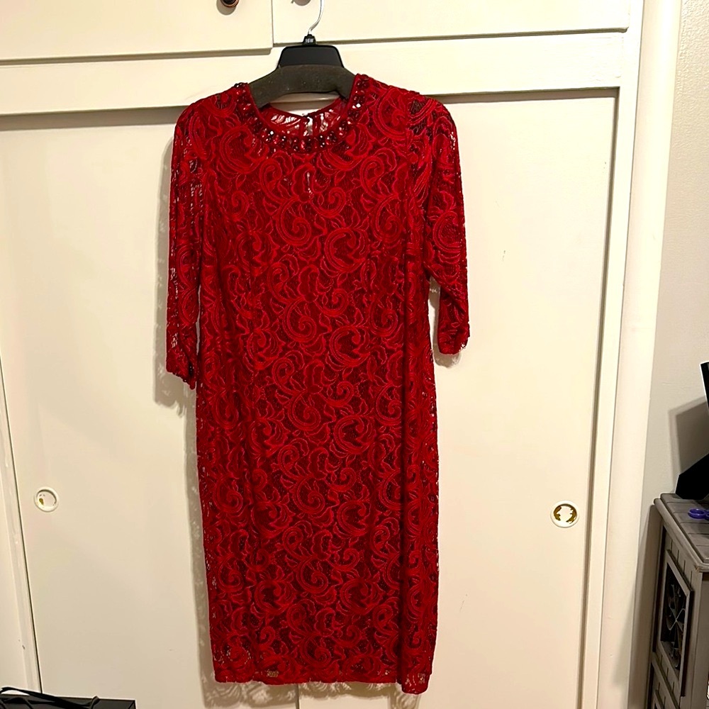London Times Red Sheath Dress 3/4 Sleeve Crew Neck